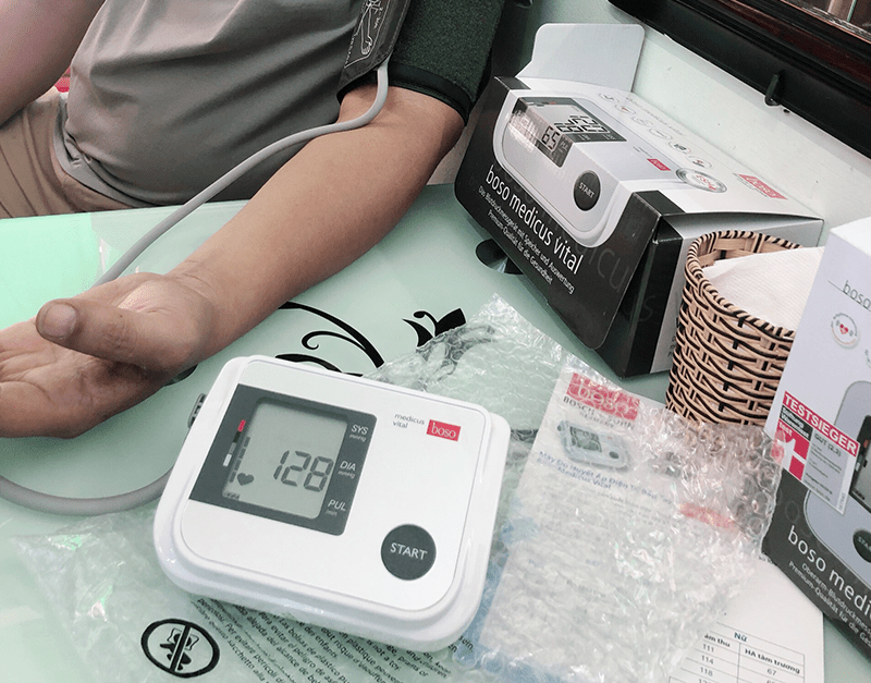 Máy đo huyết áp điện tử bắp tay Boso Medicus Vital