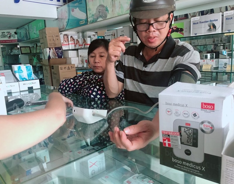 Máy đo huyết áp điện tử bắp tay Boso Medicus X