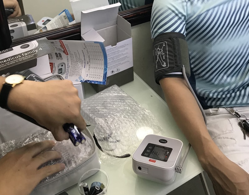 Máy đo huyết áp điện tử bắp tay Boso Medicus X