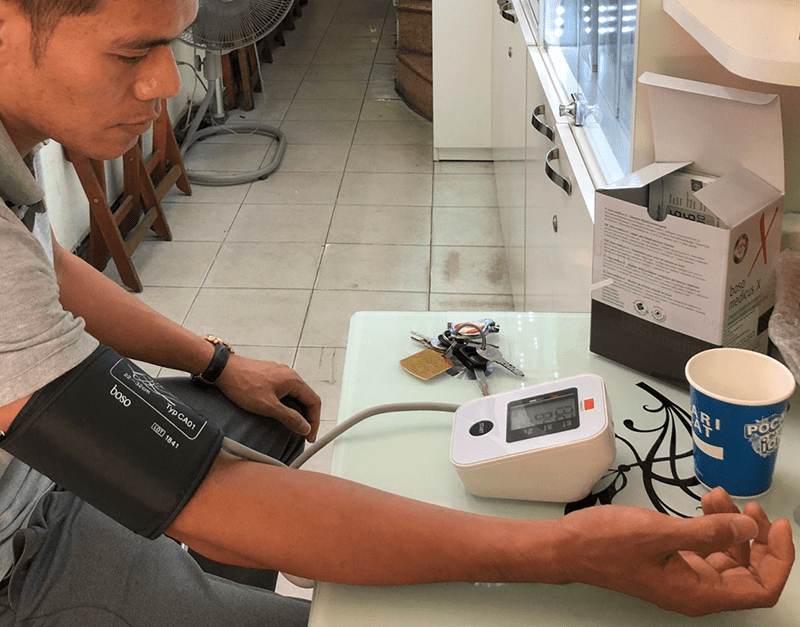 Máy đo huyết áp điện tử bắp tay Boso Medicus X