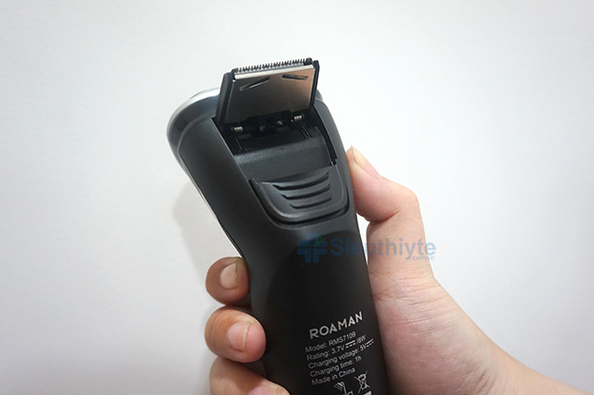 Máy cạo râu ROAMAN RMS7109 