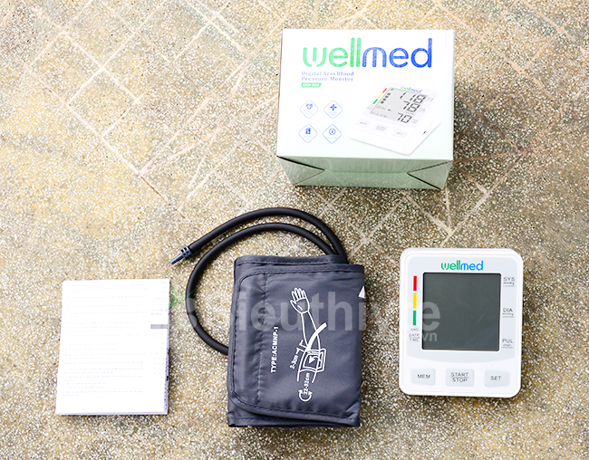 Máy đo huyết áp điện tử bắp tay Wellmed AXD-804