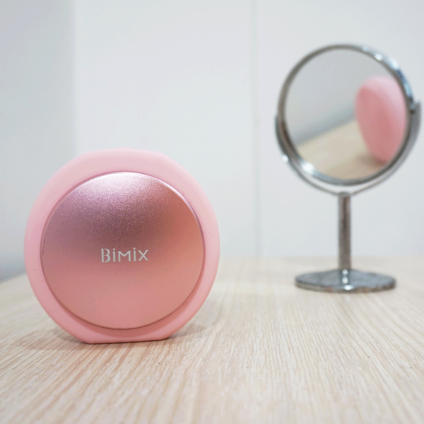 Máy rửa mặt Sonic Bimix BM606 làm sạch sâu và làm ấm